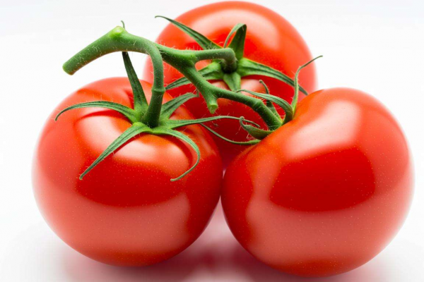 梦见西红柿是什么预兆？这些寓意你知道吗