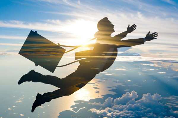 梦见自己飞起来了，代表事业高升还是在长个子