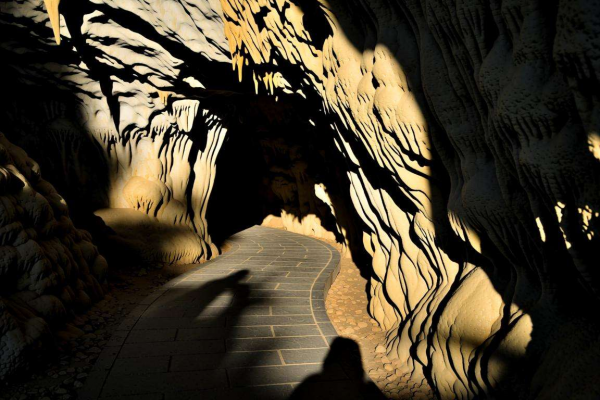 杭州锦绣风水洞好玩吗